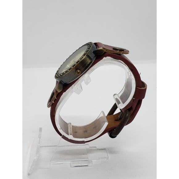 Eiffel tower women's watch. Eiffel tower on watch face. Working watch - Picture 3 of 8